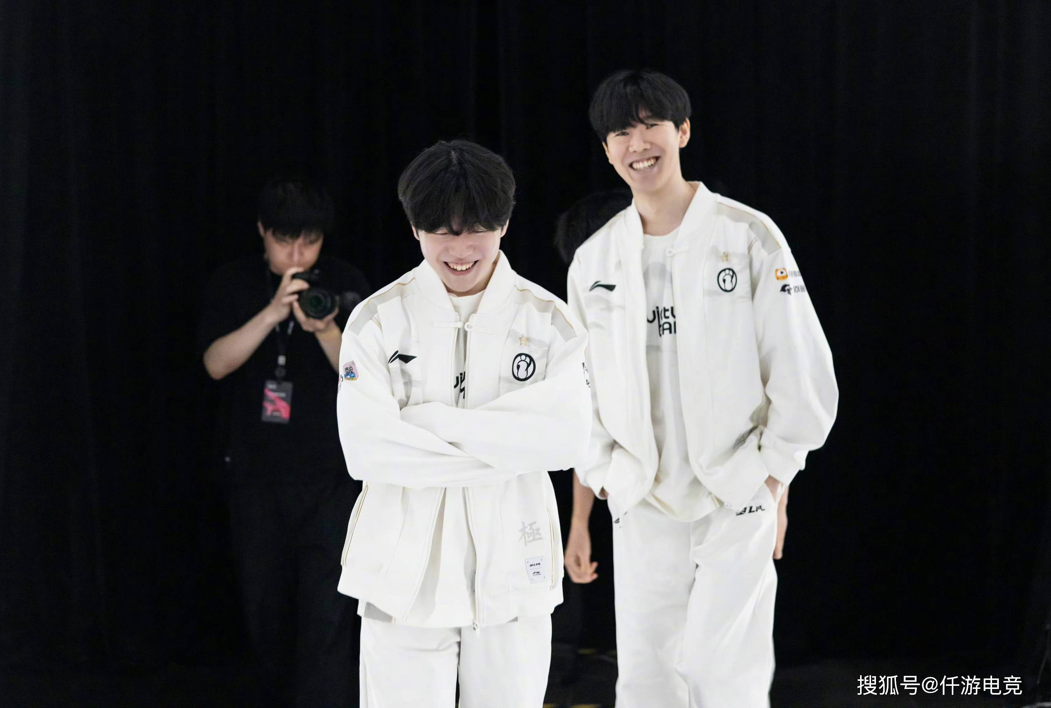 队歌与口号 队歌与口号