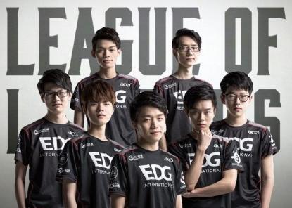 它强调把复 它强调把复